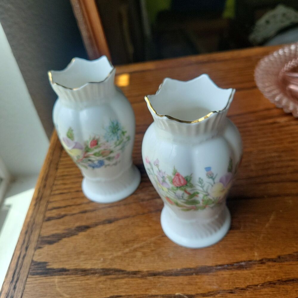Vtg Vase Aynsley Wild Tudor Crown Top Small Sized Vases Floral Design Set of 2